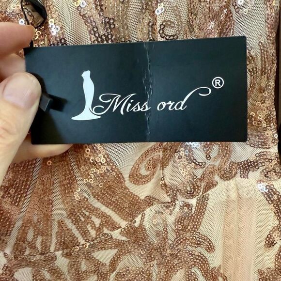 Miss Ord Rose Gold Sequin Gown | Small |NWT STUNNING - Picture 7 of 7